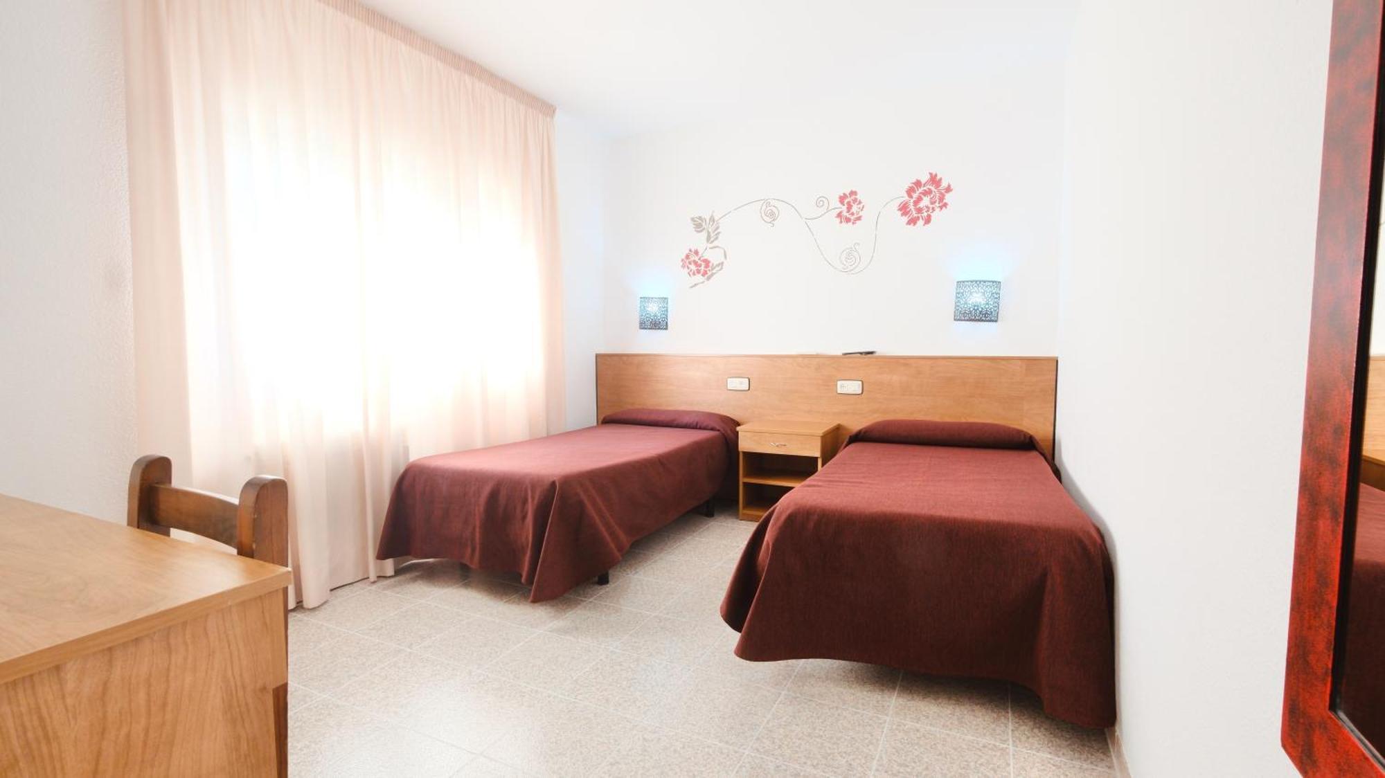 Hotel Paradis Torredembarra Buitenkant foto